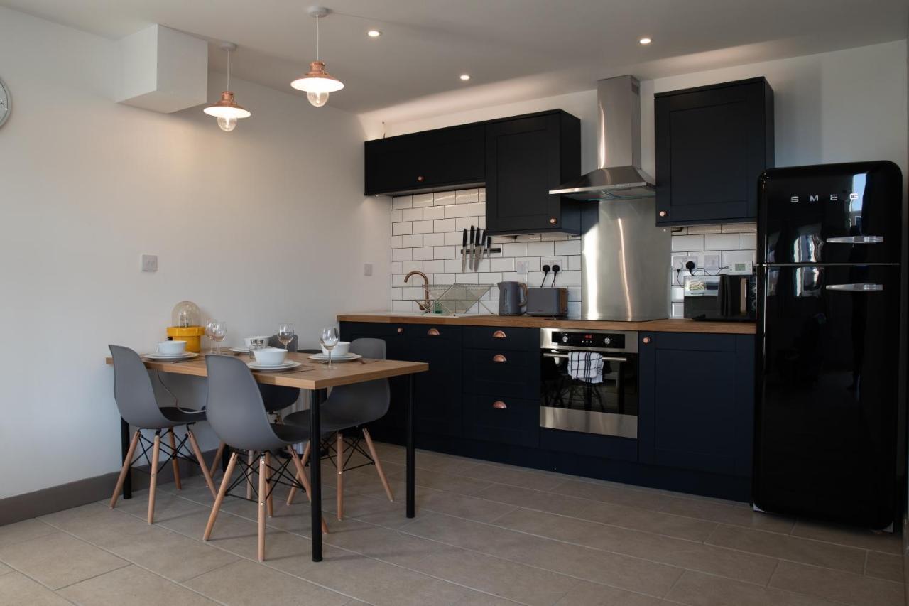 Unique Barn Conversion In Saddleworth オールダム エクステリア 写真