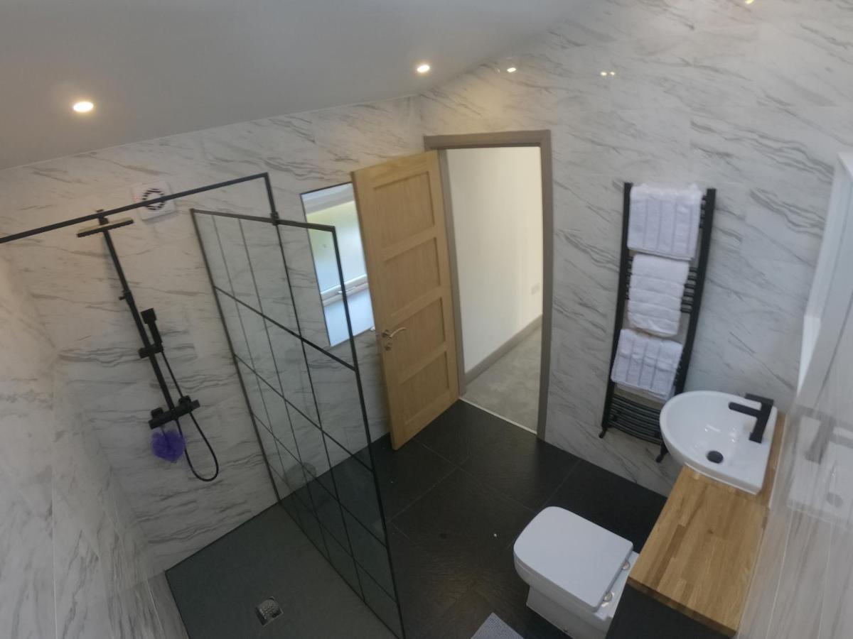 Unique Barn Conversion In Saddleworth オールダム エクステリア 写真