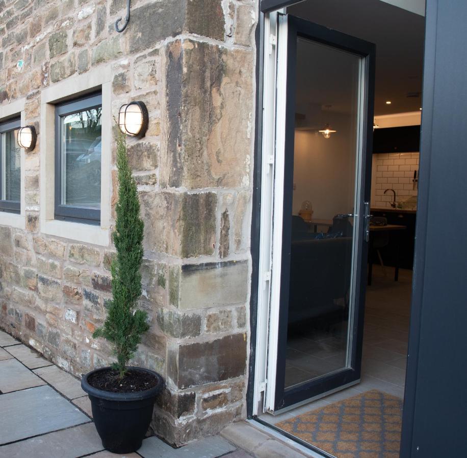 Unique Barn Conversion In Saddleworth オールダム エクステリア 写真