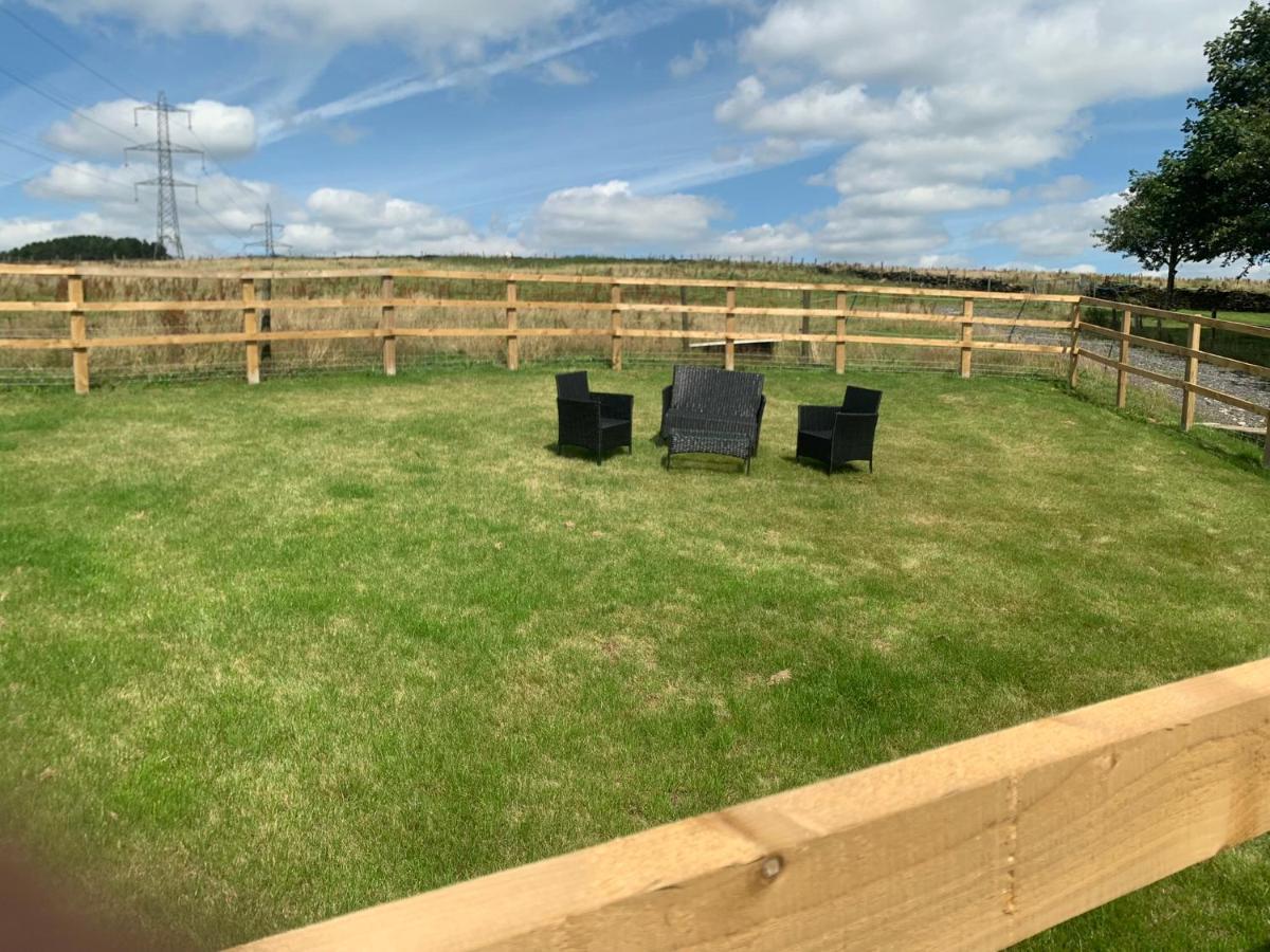 Unique Barn Conversion In Saddleworth オールダム エクステリア 写真
